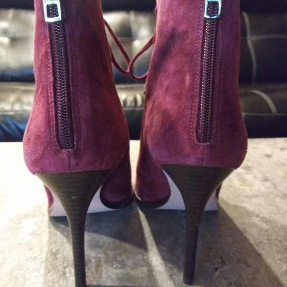 Size 10 Burgundy Suede Coach Lena Booties - Picture 3 of 7
